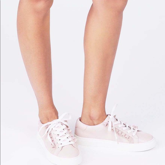 Tory Burch ruffle sneakers - Picture 3 of 11